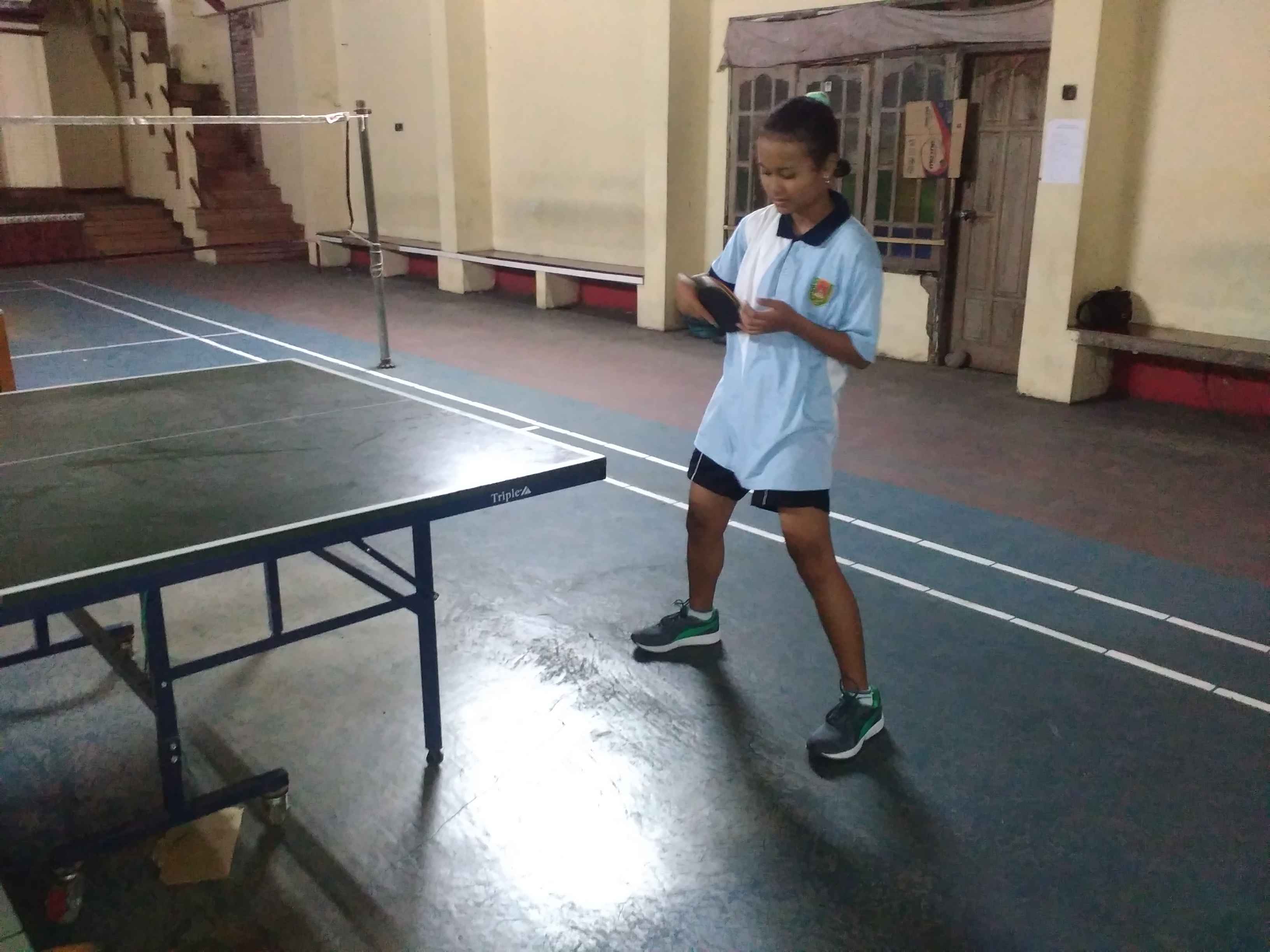 TENIS MEJA CHERISANDA NESYA