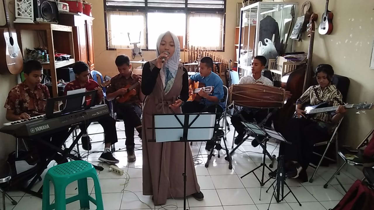ekstra musik